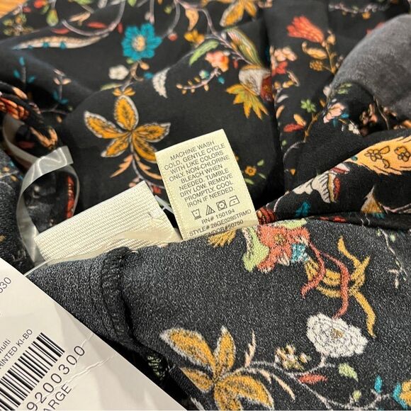 Daytrip Buckle Floral zip up Top with bat sleeves size large - Picture 10 of 12